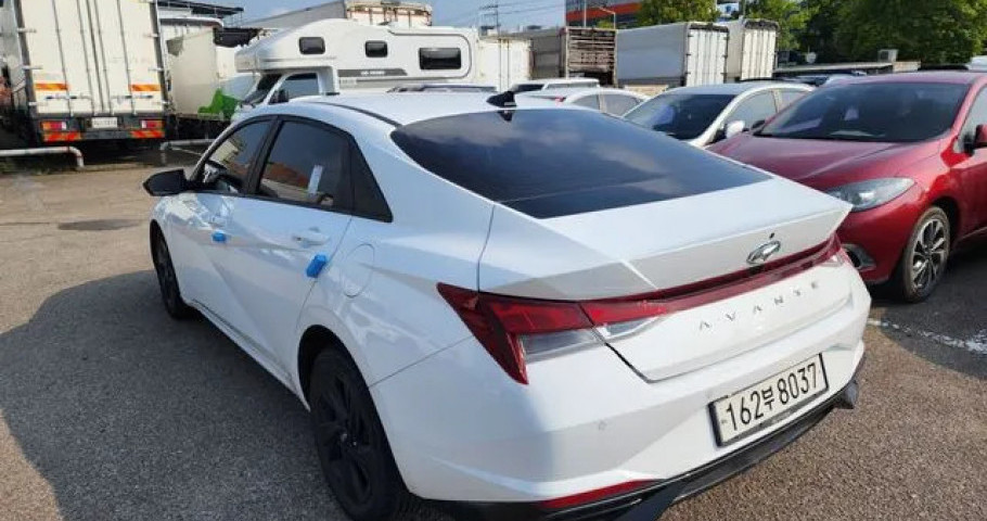 Hyundai Avante (Elantra) 