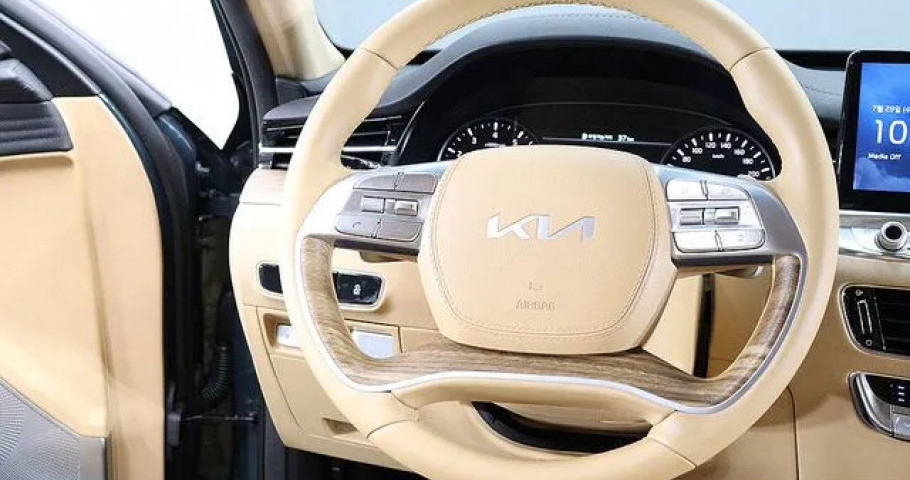Kia K9 