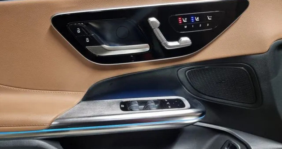 Mercedes-Benz Cle-Class 