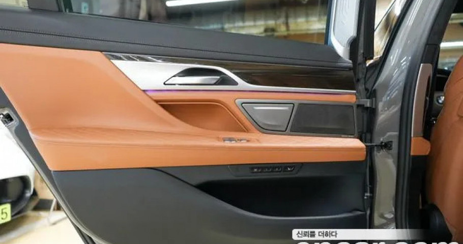 Bmw 7-Series 