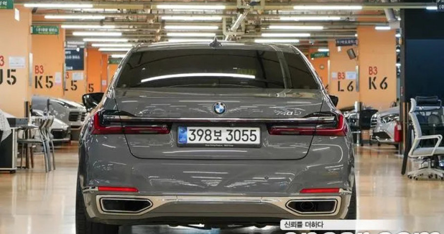 Bmw 7-Series 