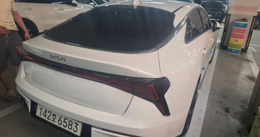 Kia K5 