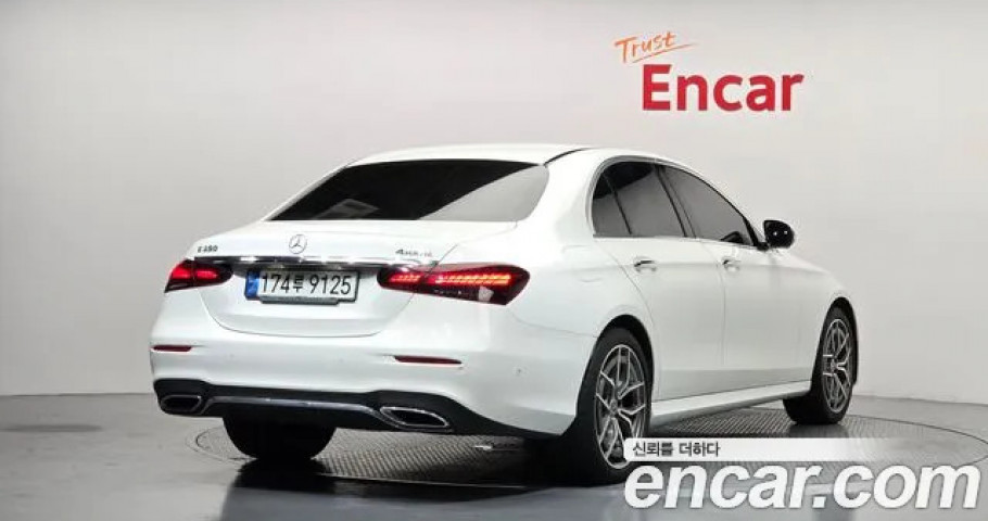 Mercedes-Benz E-Class 
