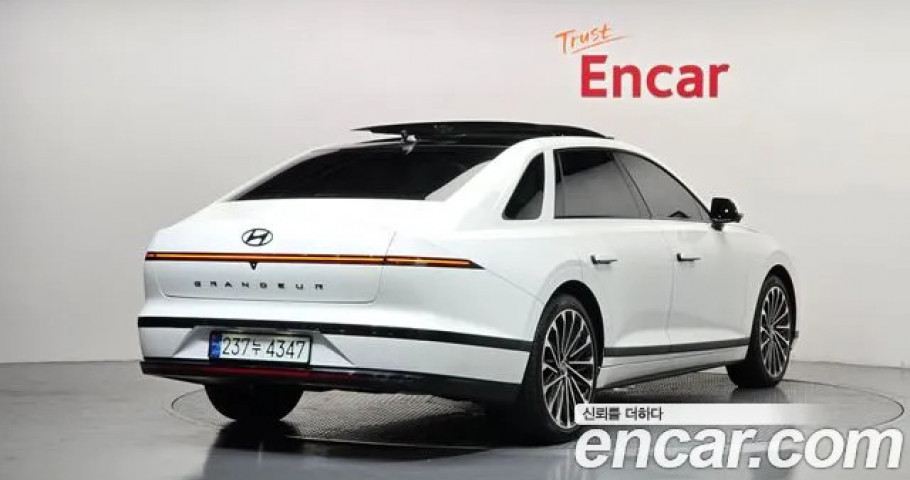 Hyundai Grandeur 