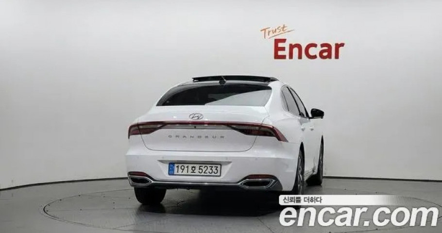 Hyundai Grandeur 