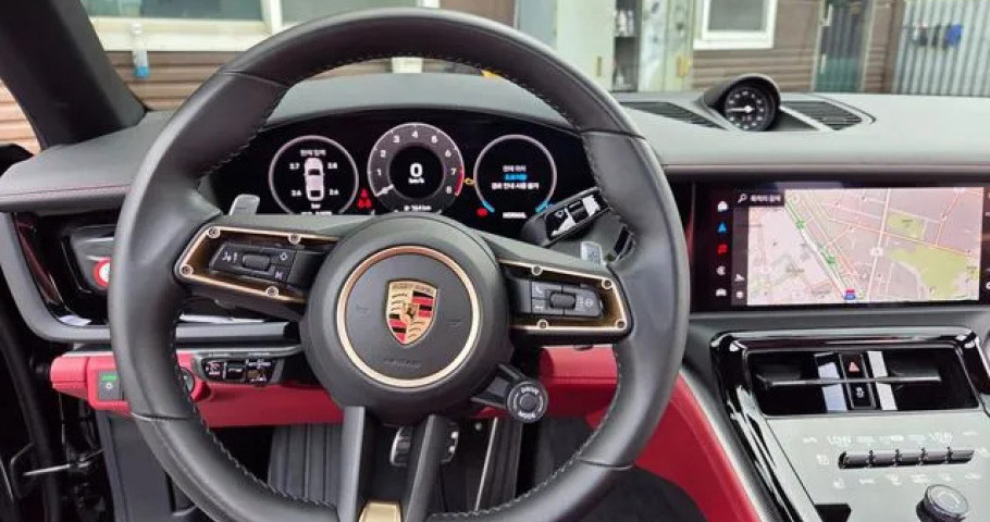 Porsche Panamera 