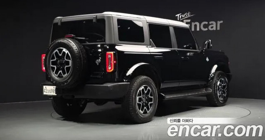 Ford Bronco 