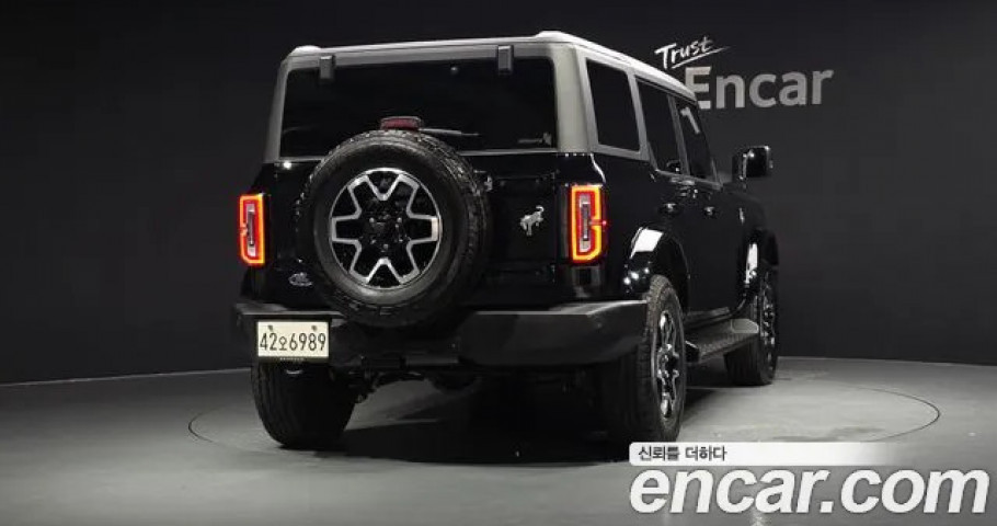 Ford Bronco 