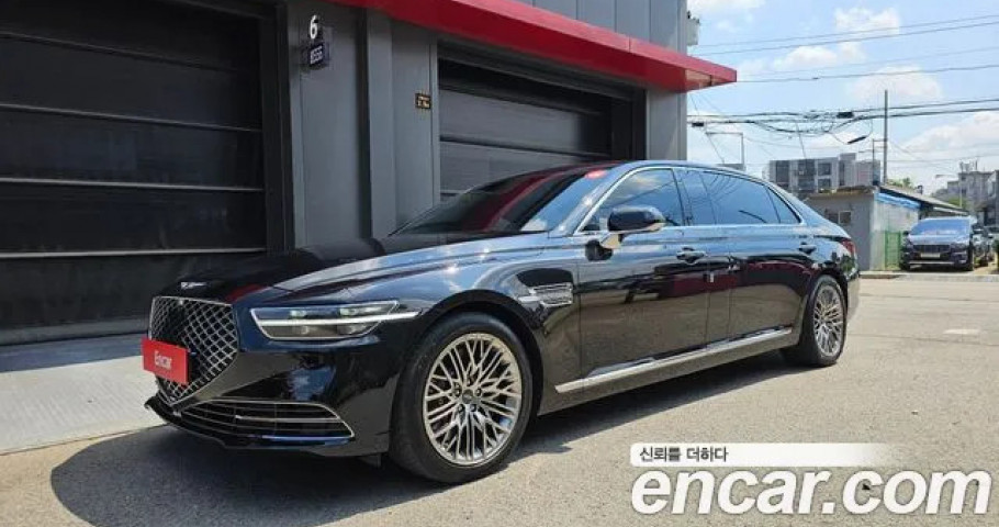 Genesis G90 