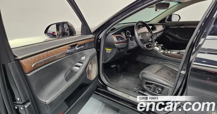 Genesis G90 