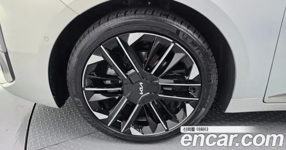 Kia K8 
