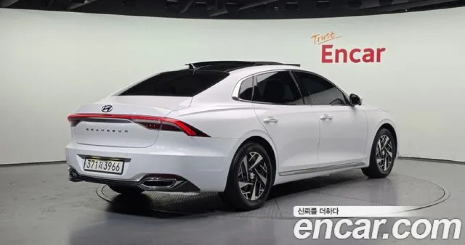 Hyundai Grandeur 