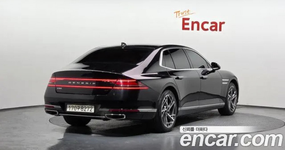 Genesis G90 