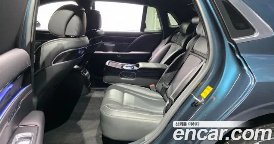 Genesis G90 
