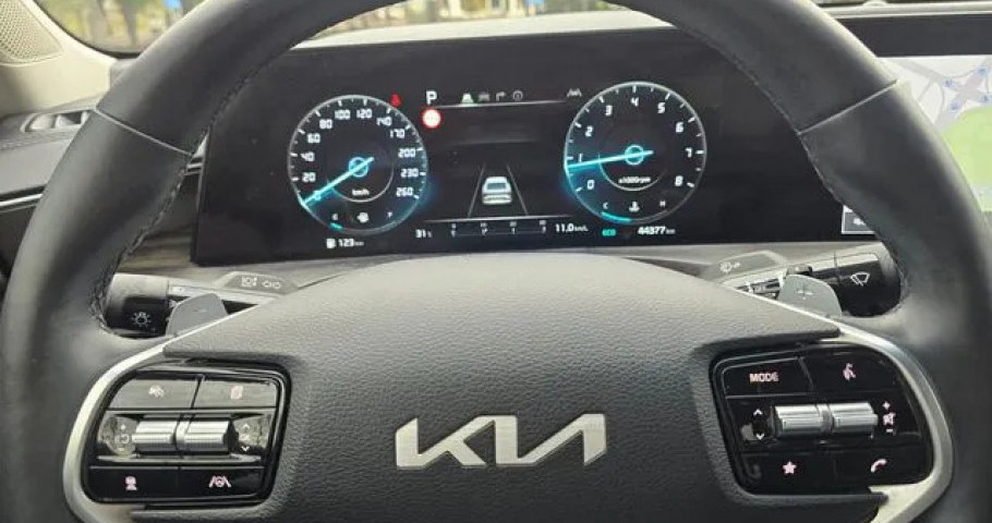Kia K8 