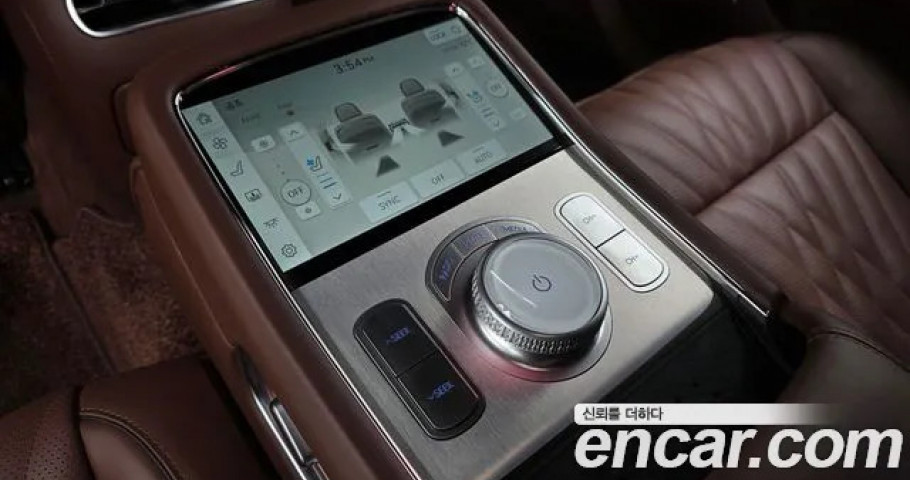 Genesis G90 