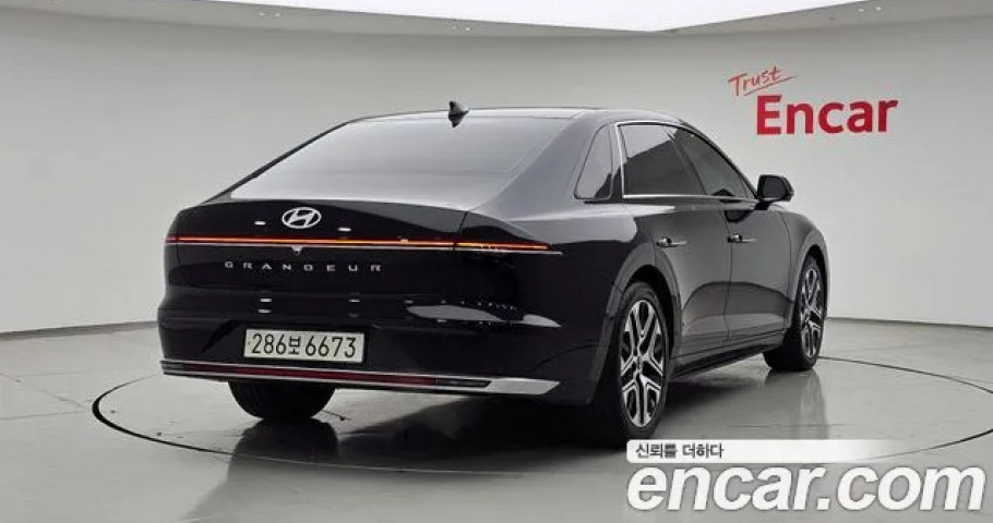 Hyundai Grandeur 