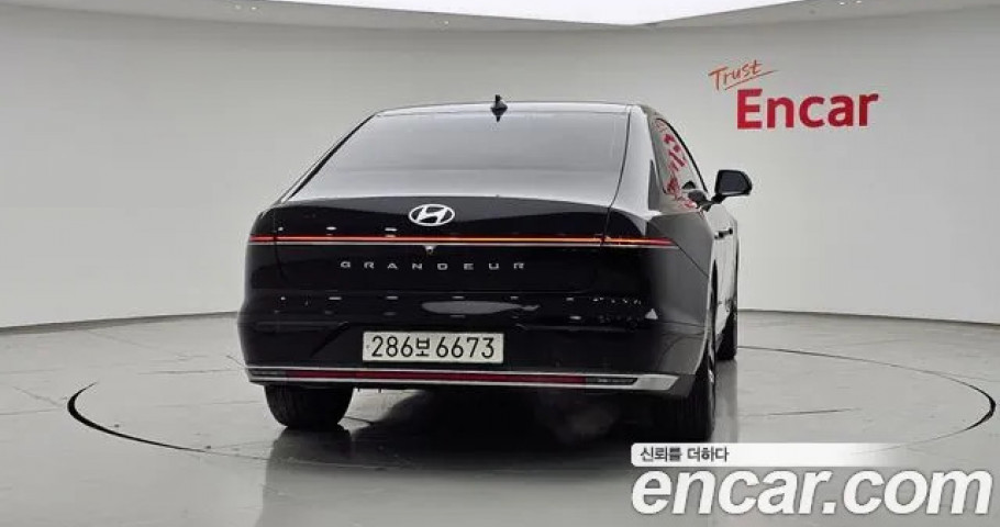 Hyundai Grandeur 