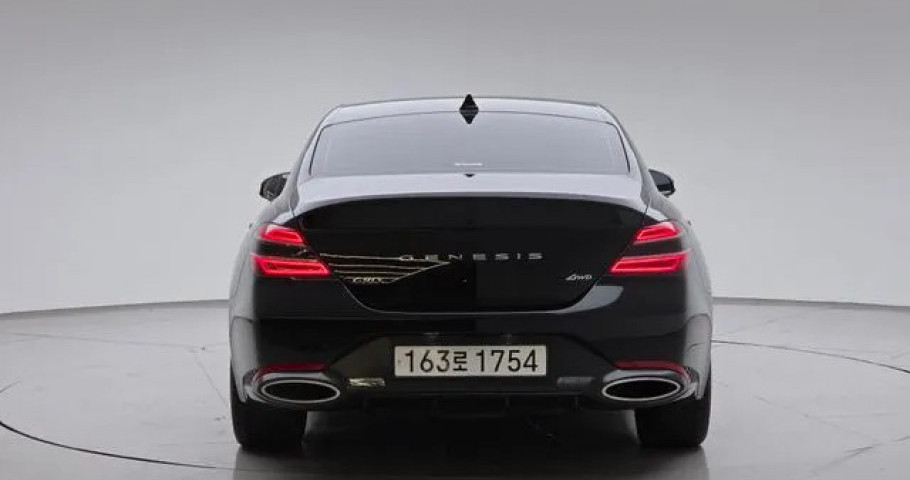 Genesis G70 