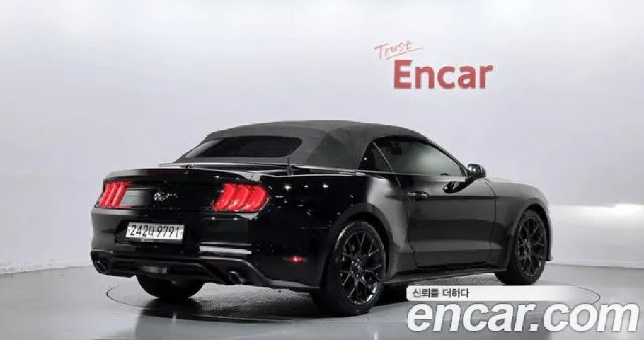 Ford Mustang 