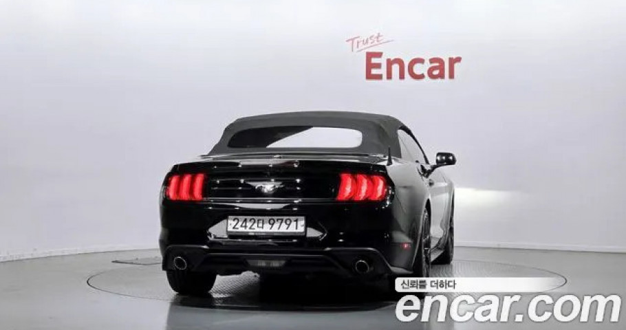 Ford Mustang 