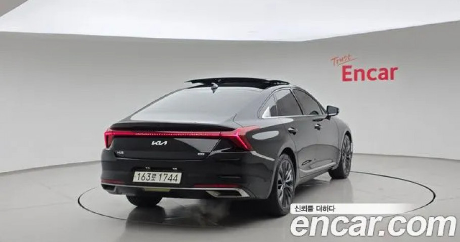 Kia K8 