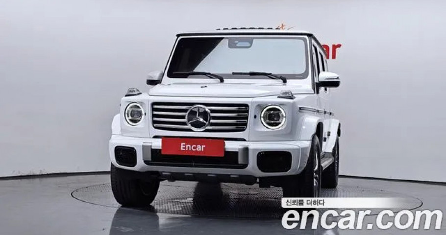 Mercedes-Benz G-Class 