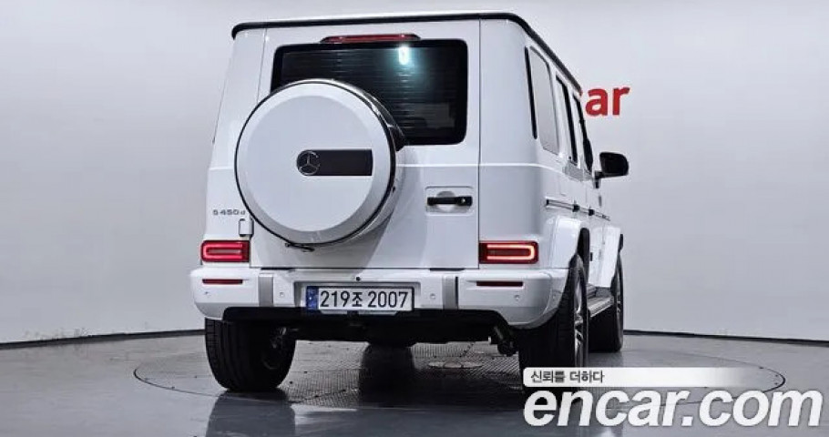 Mercedes-Benz G-Class 