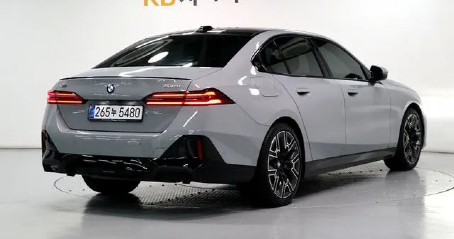 Bmw 5-Series 