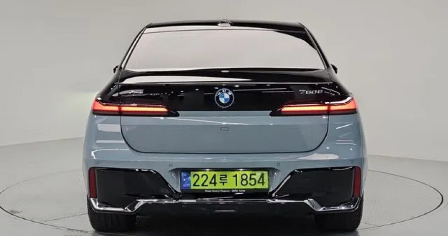 Bmw 7-Series 
