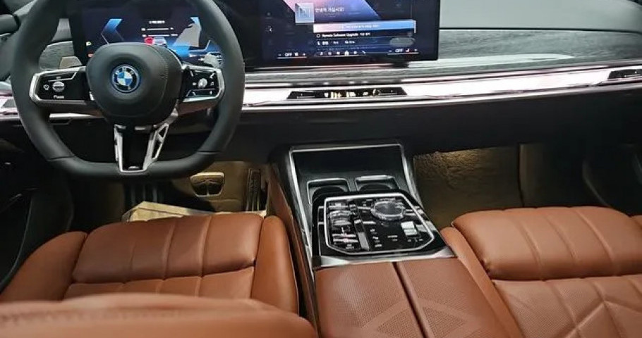 Bmw 7-Series 