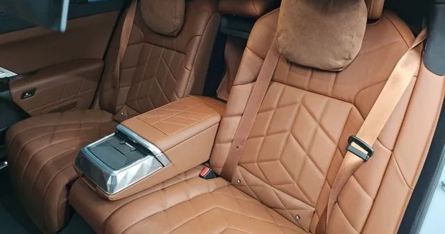 Bmw 7-Series 