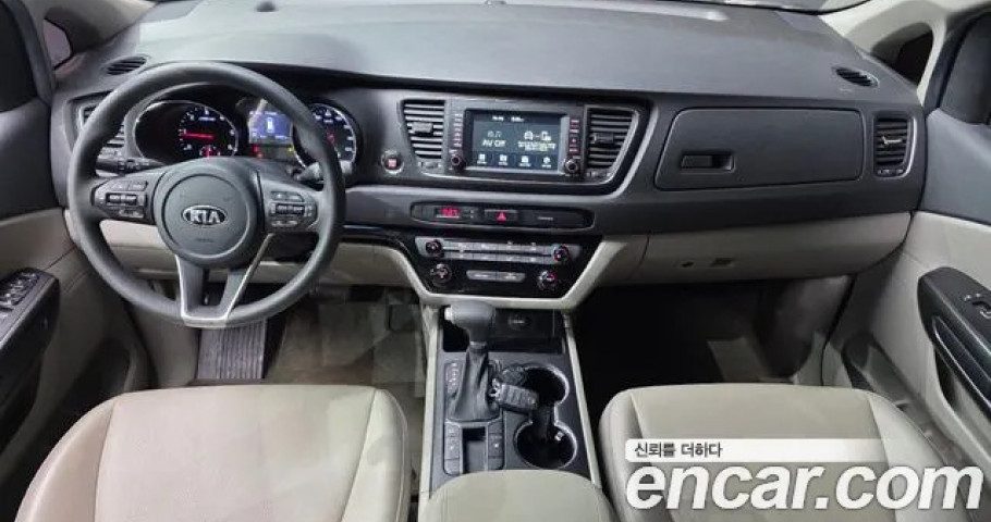 Kia Carnival 