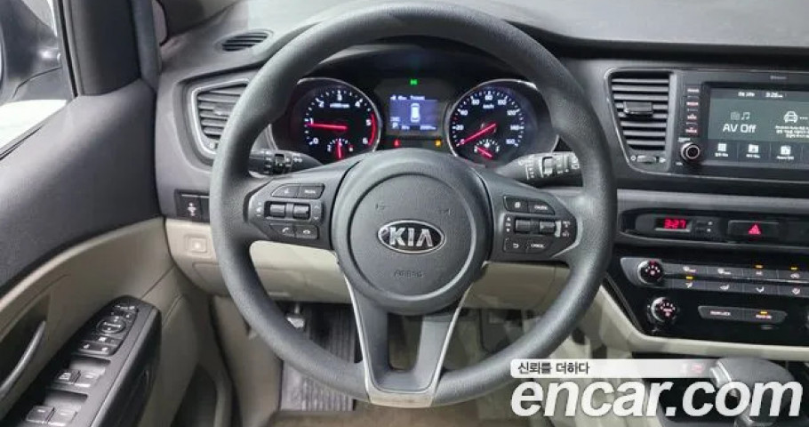 Kia Carnival 