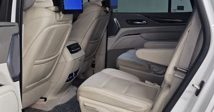 Cadillac Escalade 