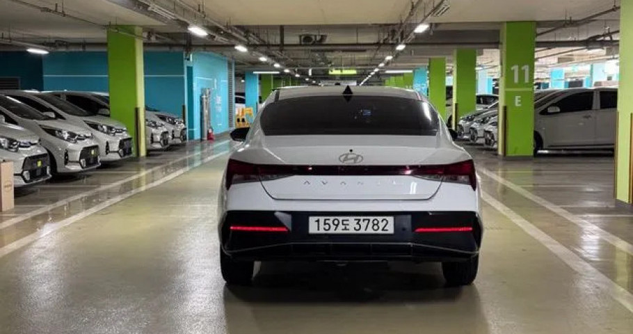 Hyundai Avante (Elantra) 