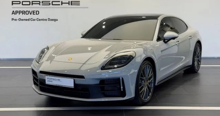 Porsche Panamera 