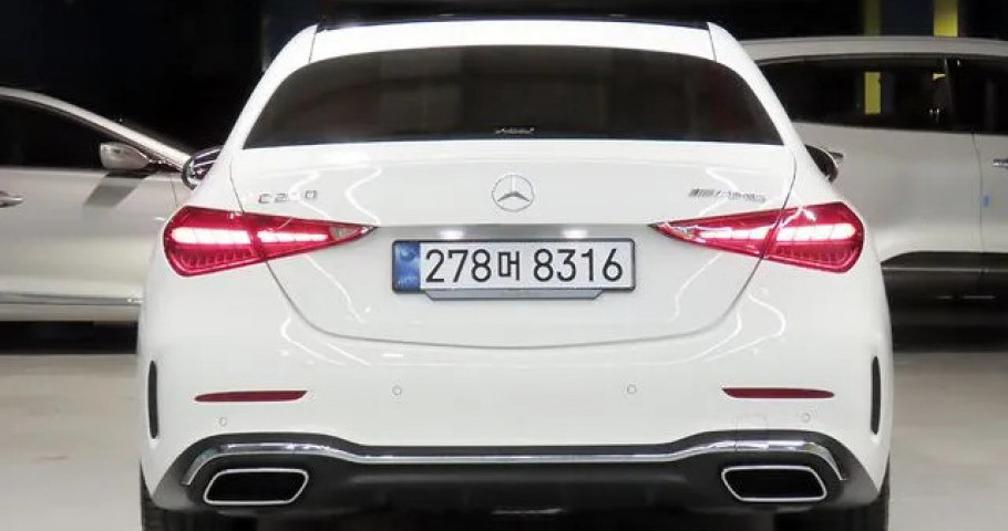 Mercedes-Benz C-Class 