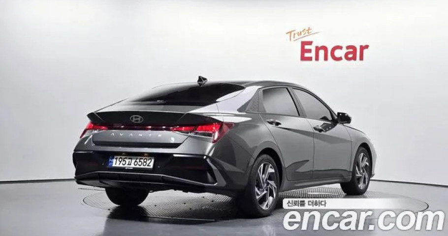 Hyundai Avante (Elantra) 
