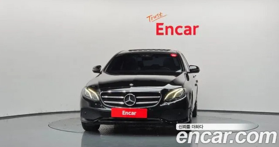 Mercedes-Benz E-Class 