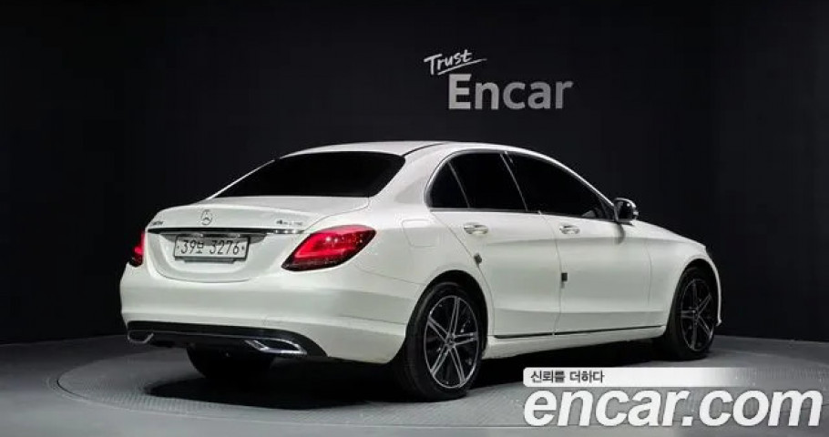 Mercedes-Benz C-Class 