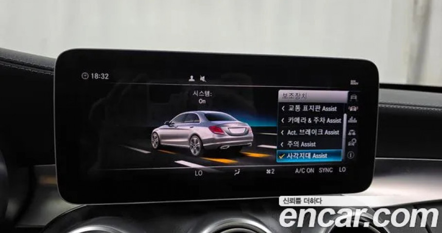Mercedes-Benz C-Class 