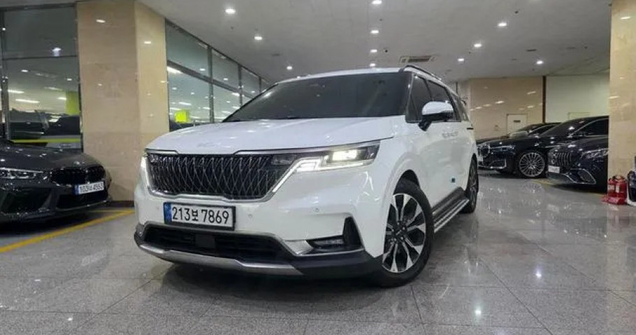 Kia Carnival 