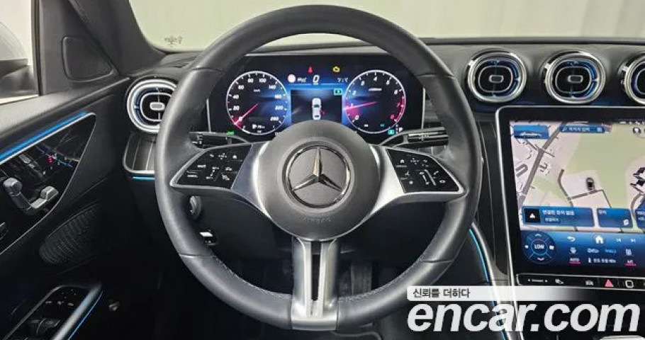Mercedes-Benz C-Class 