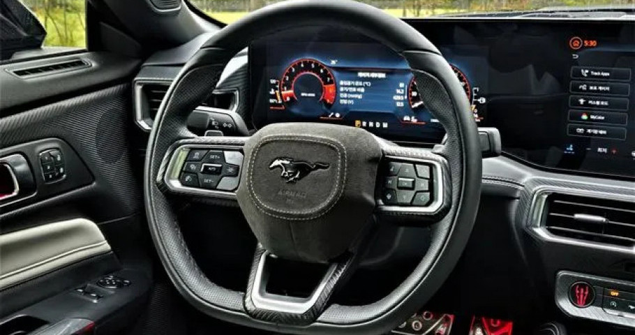 Ford Mustang 