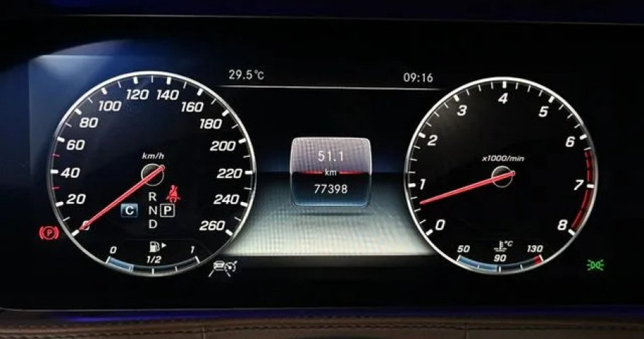 Mercedes-Benz S-Class 