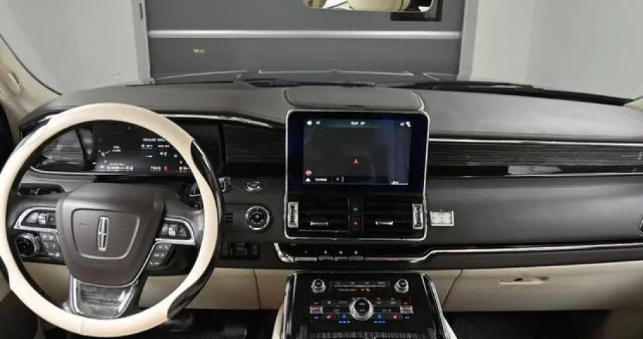 Lincoln Navigator 