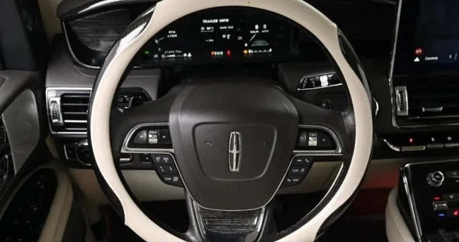 Lincoln Navigator 