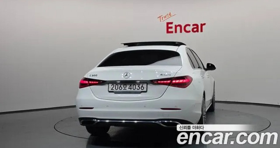 Mercedes-Benz C-Class 