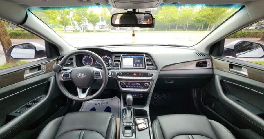 Hyundai Sonata 
